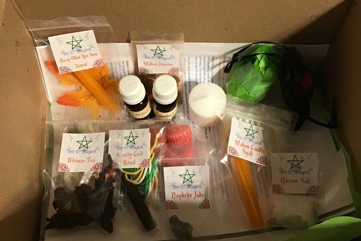 Bit O'Magick Monthly Wicca Boxes - 2 Sizes Bit O'Magick Monthly Wicca Boxes - 2 Sizes
